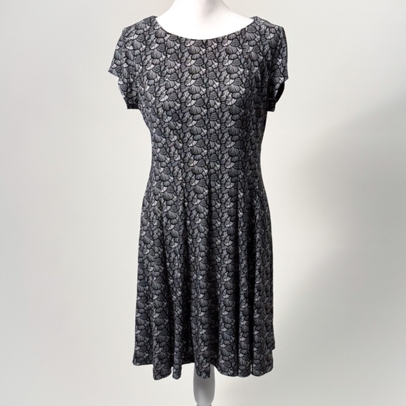 Connected Apparel Black & White Palm Leaf Midi Dress – Size 6 🌴🖤🤍 - Picture 2 of 12